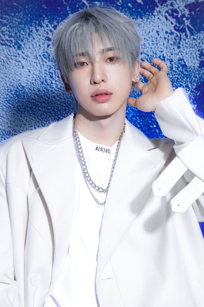 Idol kpop kelahiran 2002 Davin XODIAC